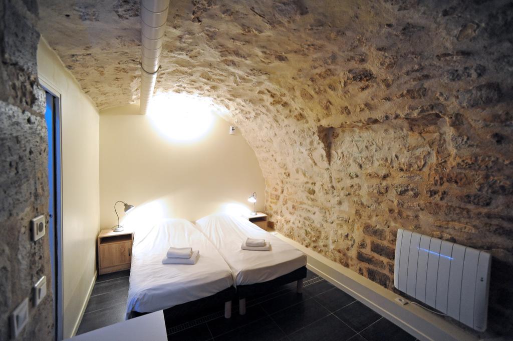 Unique Loft Apartment In Le Marais Париж Екстериор снимка