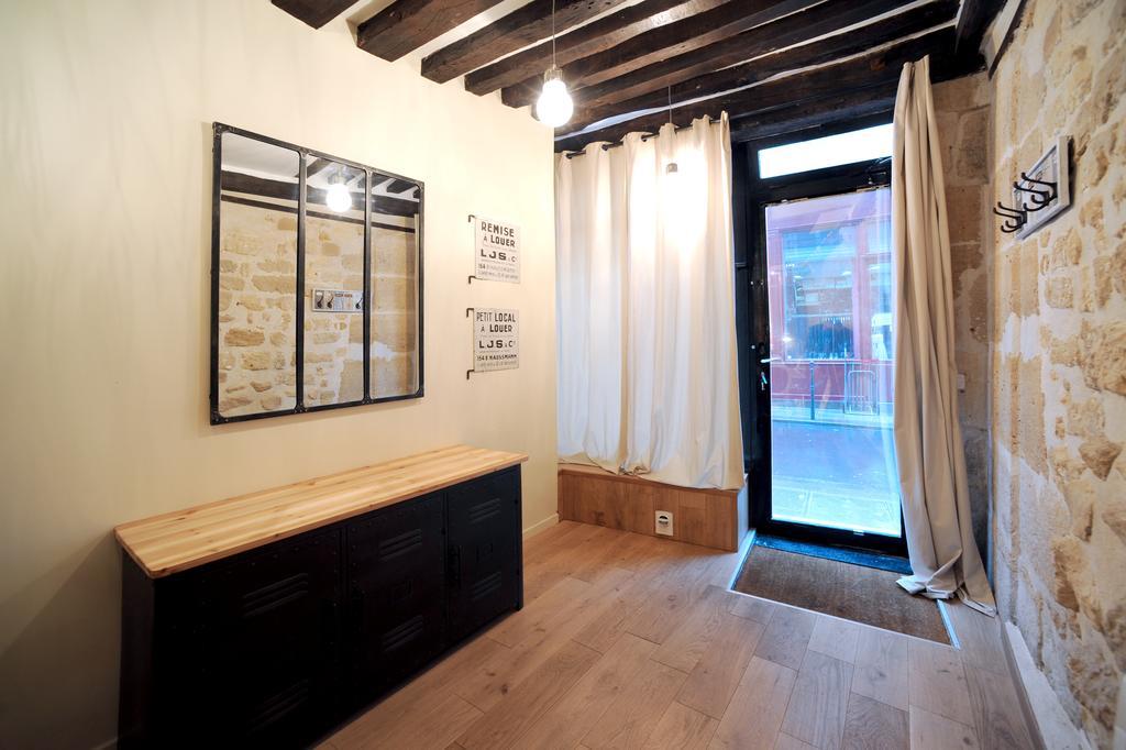 Unique Loft Apartment In Le Marais Париж Екстериор снимка
