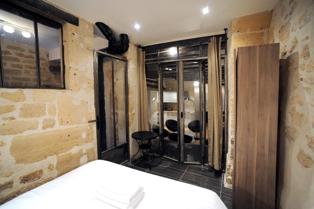 Unique Loft Apartment In Le Marais Париж Екстериор снимка