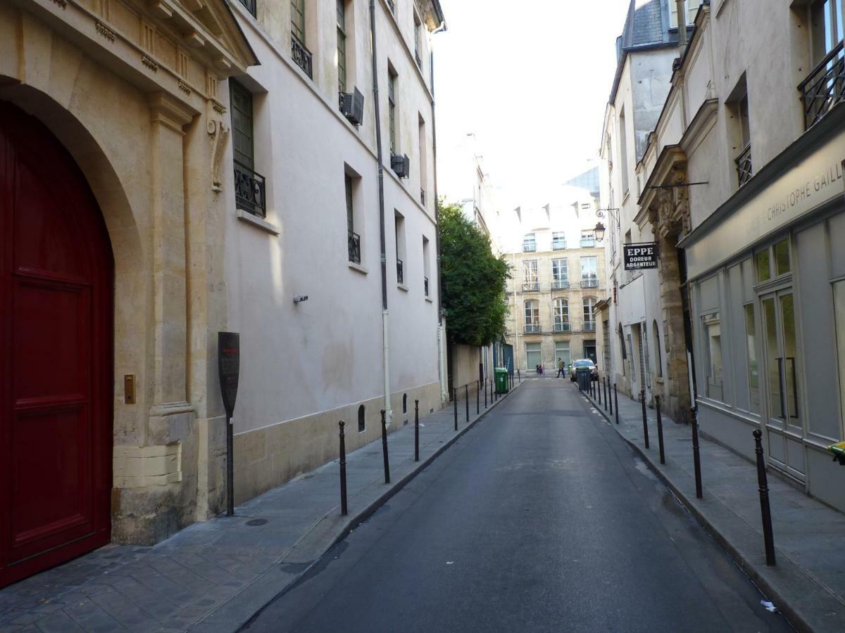 Unique Loft Apartment In Le Marais Париж Екстериор снимка